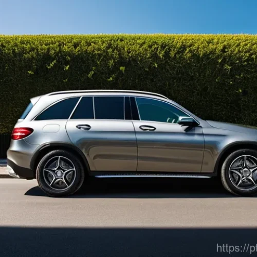 벤츠 GLC와 현대 투싼 비교 - **Prompt:** A luxurious Mercedes-Benz GLC, in a sleek metallic gray, is gracefully parked along Lisb...
